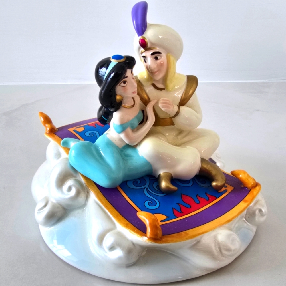 Disney Aladdin Hand-Painted Musical Figurine - Plays "A Whole New World"